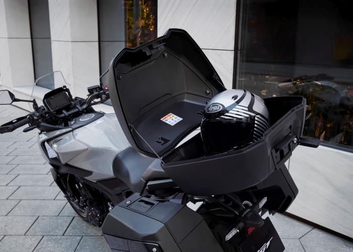 36 Honda CB1000GT 2026 otwarty kufer