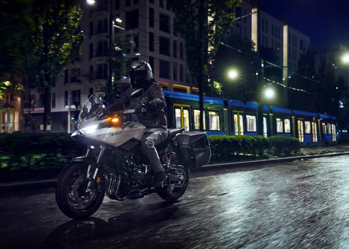 40 Honda CB1000GT 2026