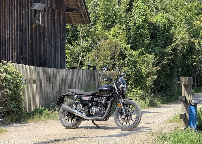 03 Honda GB350S statyka