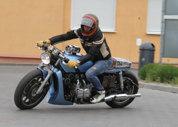 06 Honda Goldwing 1100 cafe racer dynamicznie