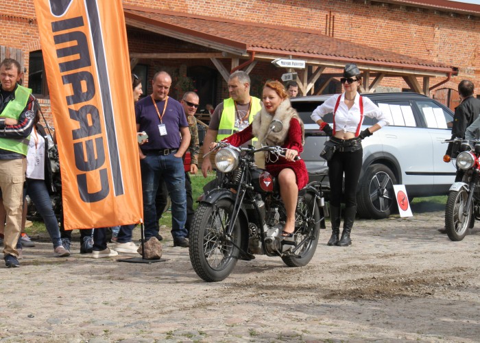 rajd baltycki kobieta na motocyklu