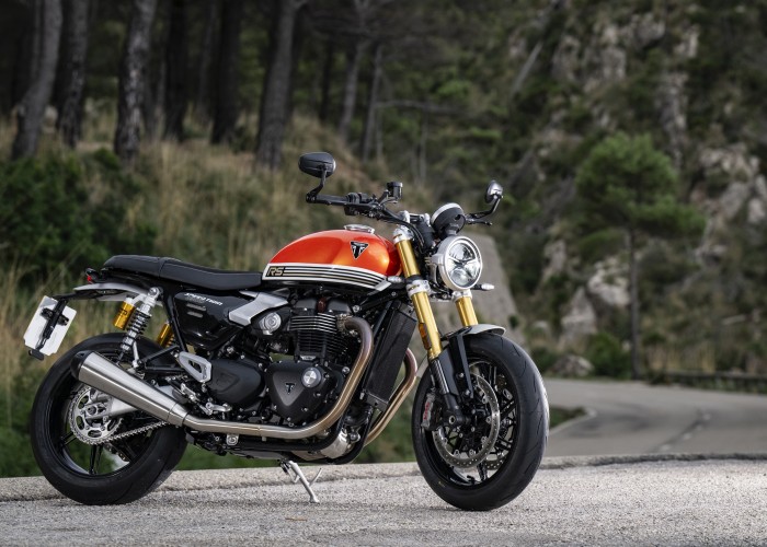 Triumph Speed Twin 1200 RS statycznie