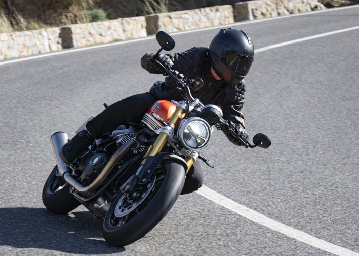 Triumph Speed Twin 1200 RS test modelu 2025