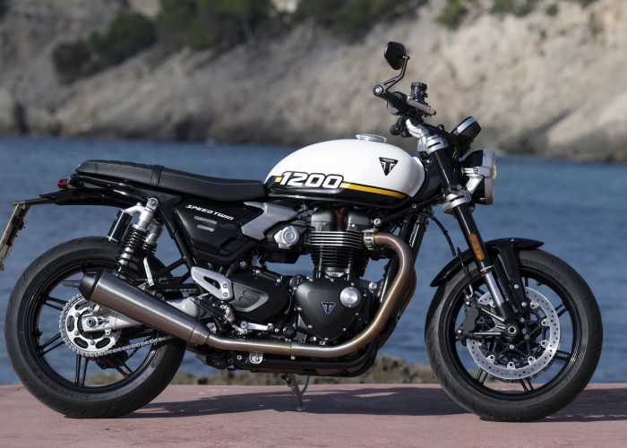 Triumph Speed Twin 1200 na rok 2025