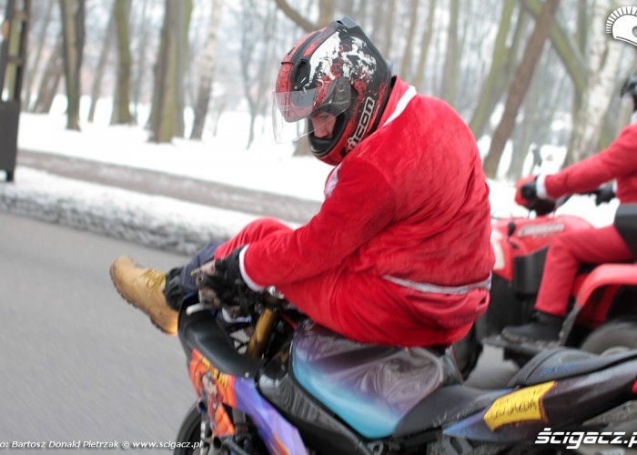stunt-Mikolaje na motocyklach 2010 3City-24