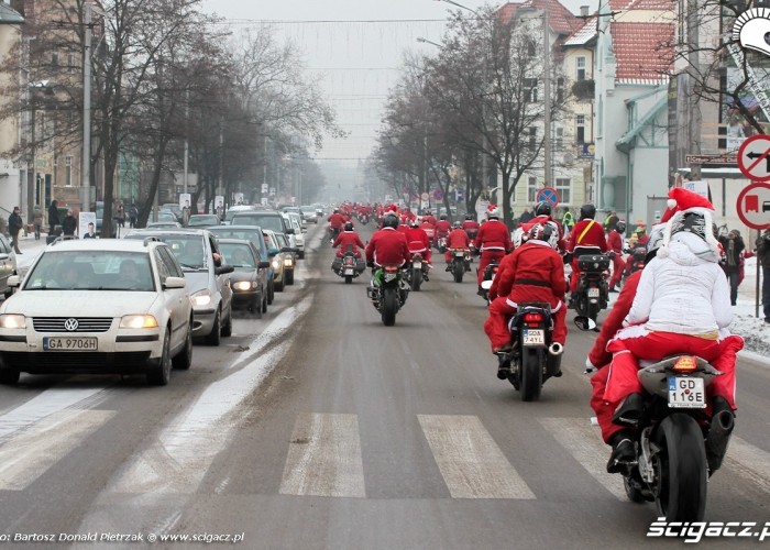 trojmiejscy mikolajowie na motocyklach w 2010