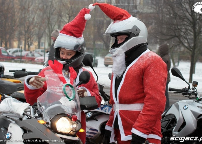 trojmiejscy mikolajowie na motocyklach w 2010 (8)