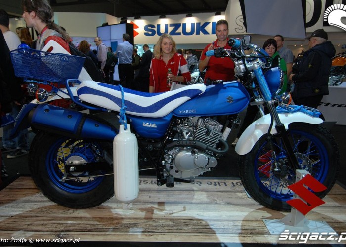 Suzuki Van Van Marine