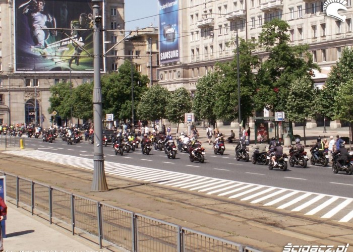 motocykle na marszalkowskiej protest przeciwko oplatom na autostradach