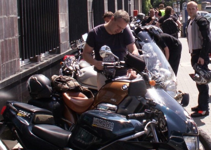 motocykle pod ministerstwem protest przeciwko oplatom na autostradach