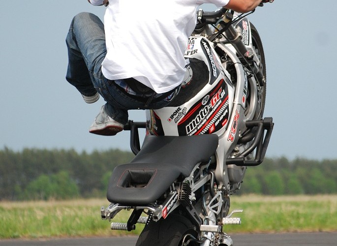 Pas Broczyno stunt na motocyklu