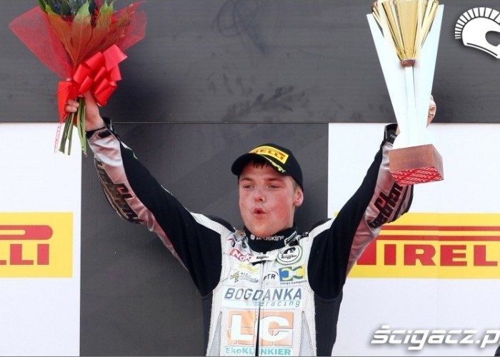 Lowe na podium WSS Donington 2012