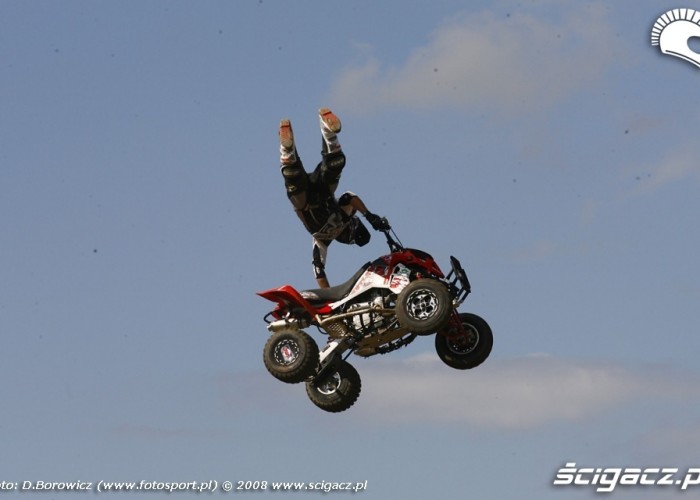 quad leci stunt pont de vaux 2008 b mg 0508