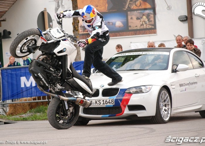 Samochod i motocykl BMW