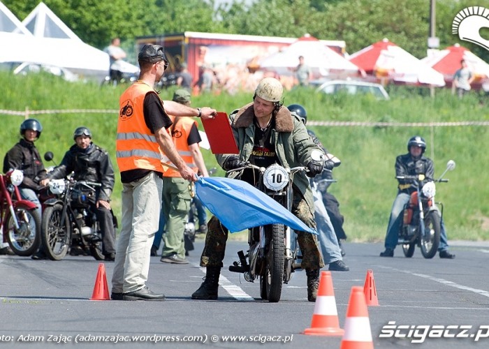 stare motocykle znow na torze 2011 (6)