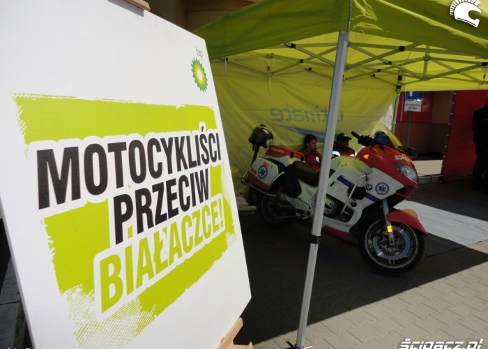 motocyklisci przeciw bialaczce Szczecin - Motocyklowa Niedziela na stacji BP 2011