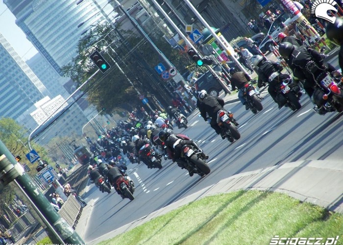 Parada Motocyklistow Warszawa 2009 7