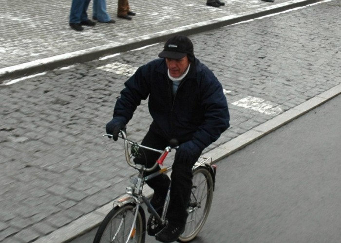 rowerzysta tez jechal motomikolaje w gdyni spocie i gdansku 2010