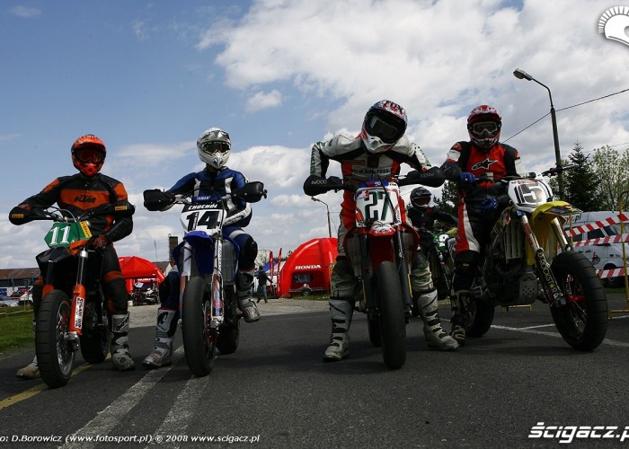 s1 pola przedstartowe bilgoraj supermoto motocykle 2008 a mg 0078