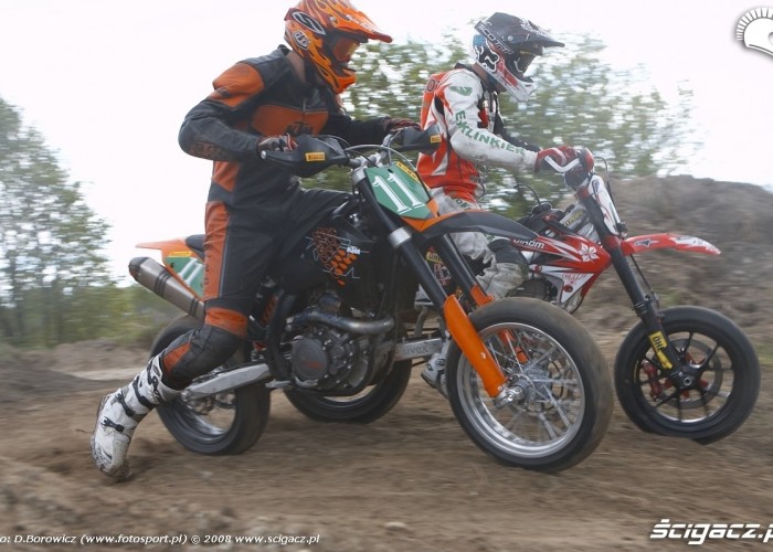 spiecie czapeczka kaczor lublin supermoto motocykle 2008 b mg 0217