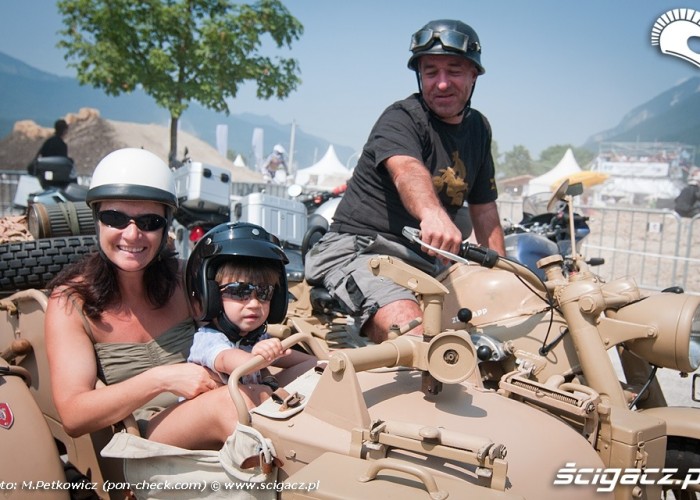 rodzina na zundappie bmw motorrad