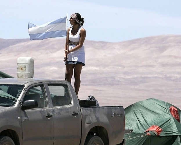 Argentynscy kibice na trasie-rajdu Dakar 2010