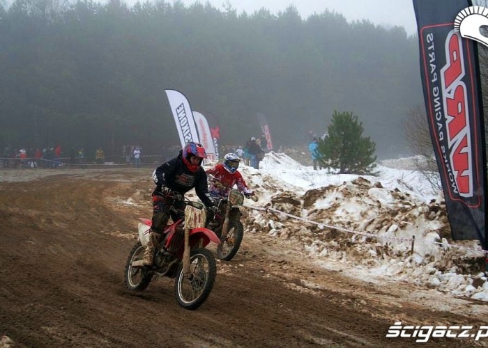 wyscig motocykli mx1 snow cross Kozlowski
