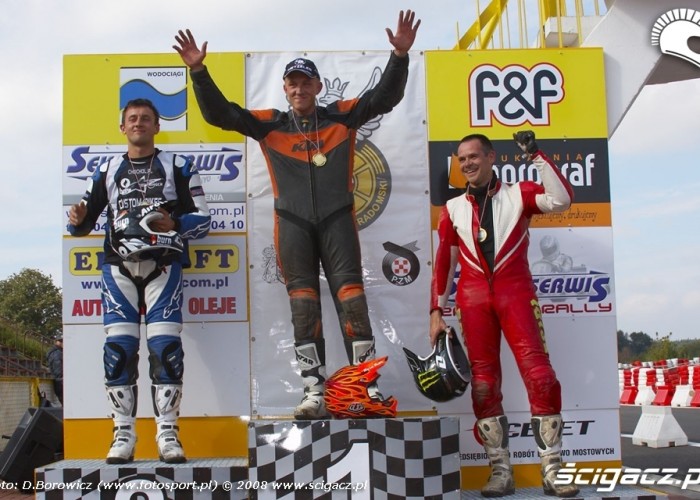 podium supermoto motocykle wrzesien radom 2008 a mg 5146
