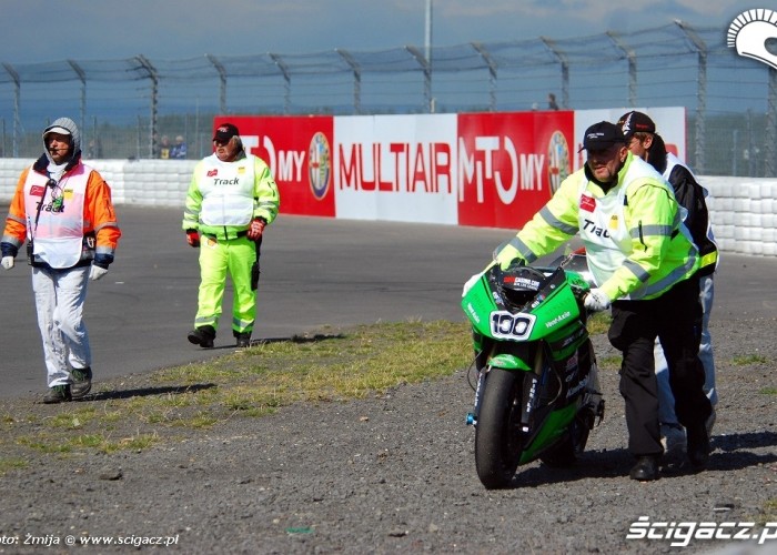 Motocykl Makoto Tamady po wypadku