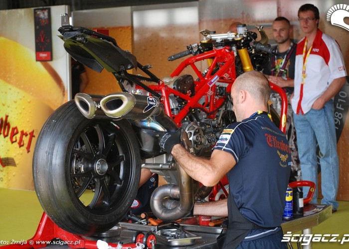 Naprawa Ducati wyscigi motocyklowe