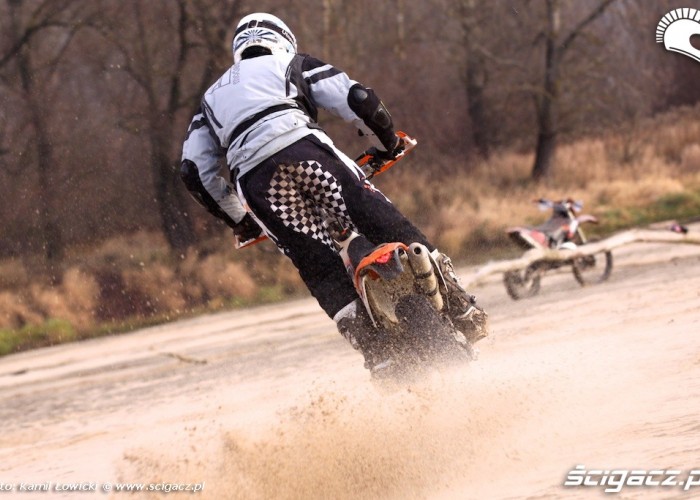 slide KTM 250 Freeride