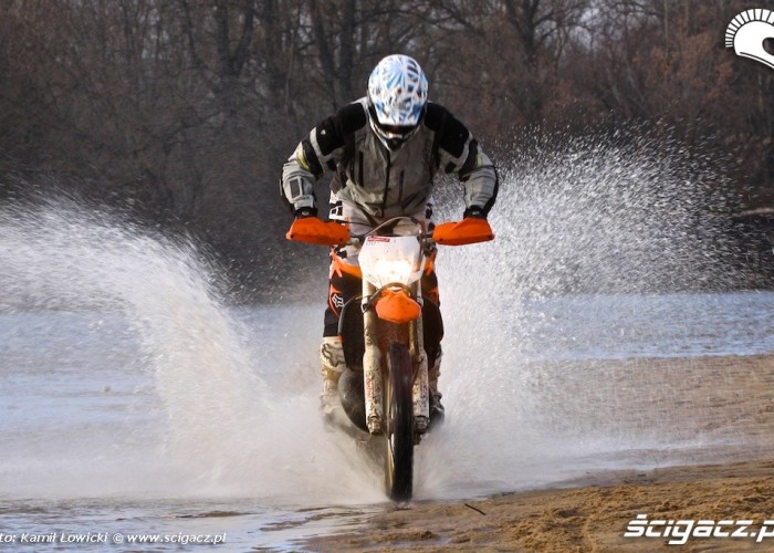 woda KTM 250 Porownanie