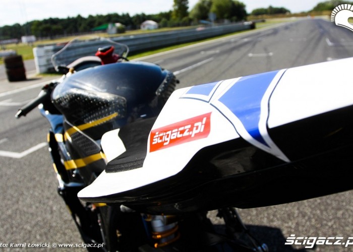Ogon Yamaha R6 Supersport