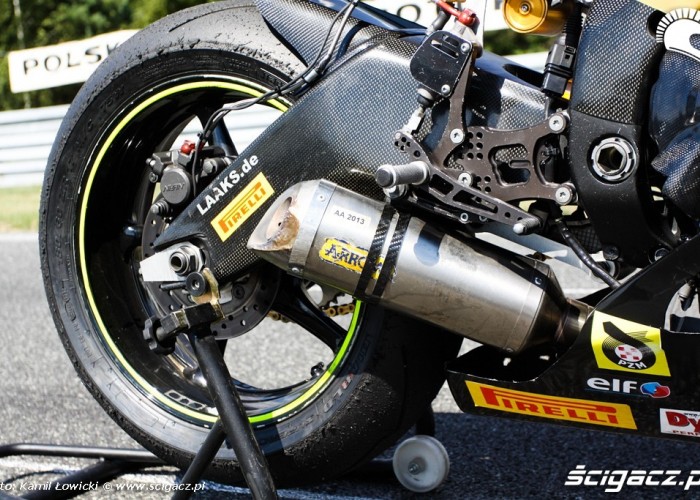 Prawa strona Yamaha R6 Supersport