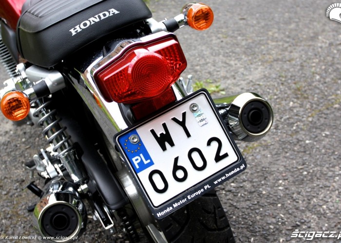 Oldschoolowa Honda CB1100EX w obiektywie