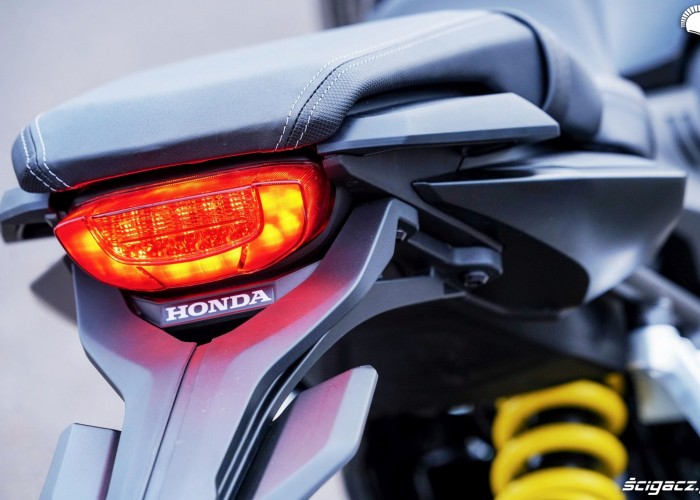 Honda CB650R 2019 statyka 29