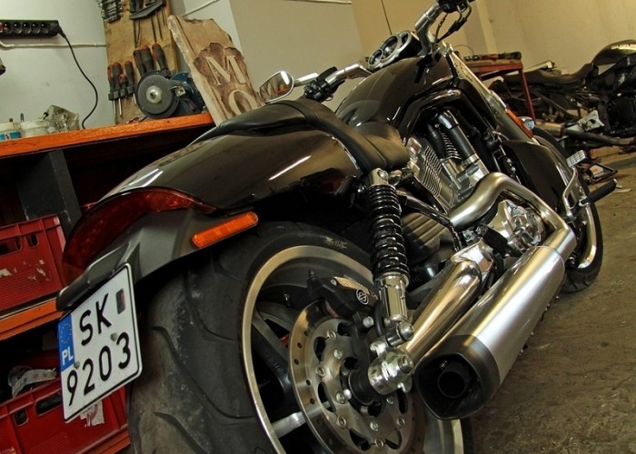 tyl kolo Harley Davidson V Rod Muscle