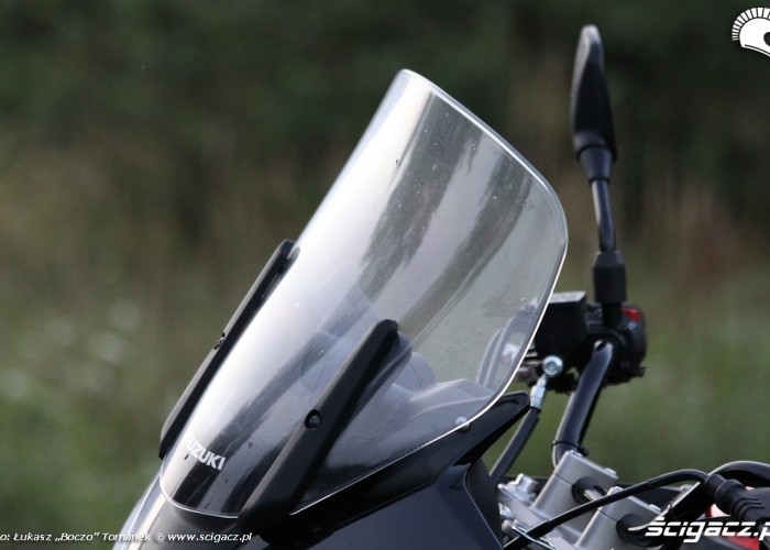 szyba Suzuki DL650 test