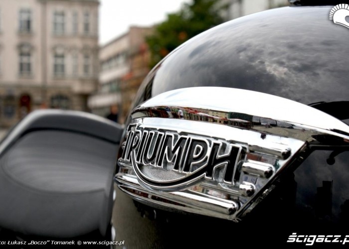 Triumph Thruxton logo 2