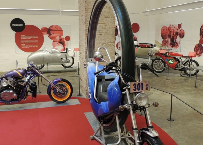 Muzeum motocykli w Barcelonie 66 Michelin