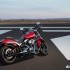 Breakout i Street Bob Special Edition nowe modele Harley Davidson - ladowisko