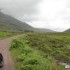Ania Jackowska w drodze do Inchcape Rock - szutrowa droga w szkocji