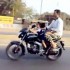 4 letnia dziewczyna szaleje na motocyklu - czterolatka jedzie motocyklem