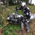 Bieszczadzka tulaczka 2011 zlot zwiedzanie i offroad - podnoszenie motocykla