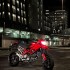 Ducati Hypermotard 1100 Evo oraz Evo SP - hypermotard 1100 evo na miescie