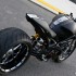 Ducati Monster 1100 Wayne Ransom Edition grubo - gruba opona