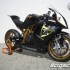 KTM RC690 Supermono wyscigowy singiel - studyjne motocykl na stojaku