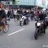 Motocyklisci i rowerzysci w holdzie Prezydentowi - motocykle w Kondukcie Zalobnym