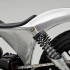 Nicks Dyna sportowy Harley od Kraus Motor Co - recznie robiony blotnik