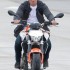 Taylor Lautner ze Zmierzchu na motocyklu - Aprilia Shiver widok z przodu Taylor Lautner
